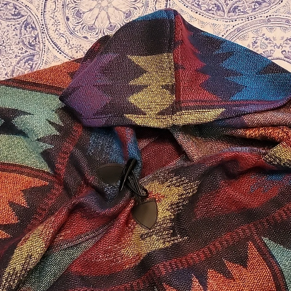 PONCHO - Picture 2 of 3